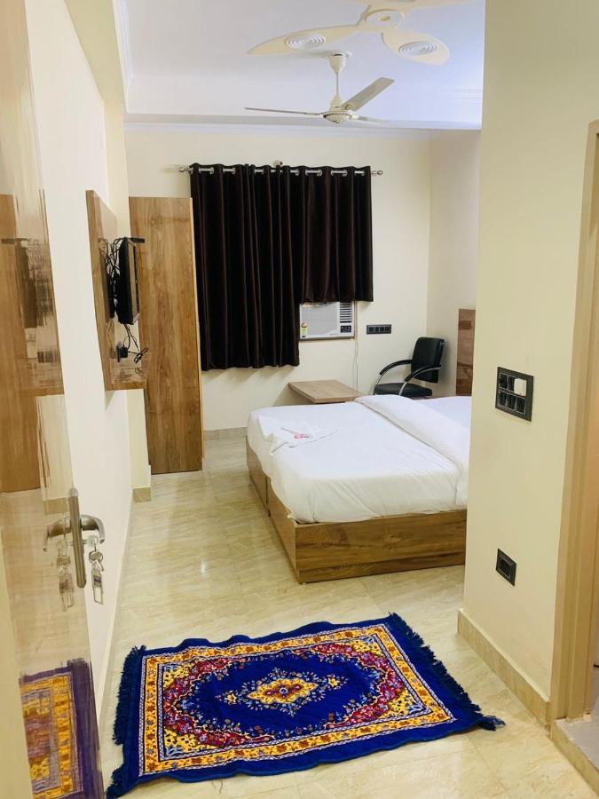 Hotel Shri Ram Nové Dillí Exteriér fotografie